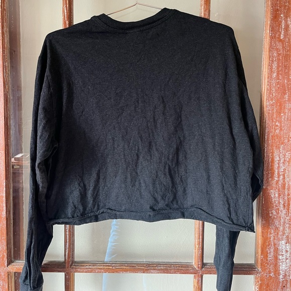 Aritzia TNA Cropped Grey Longsleeve Top - Picture 3 of 3